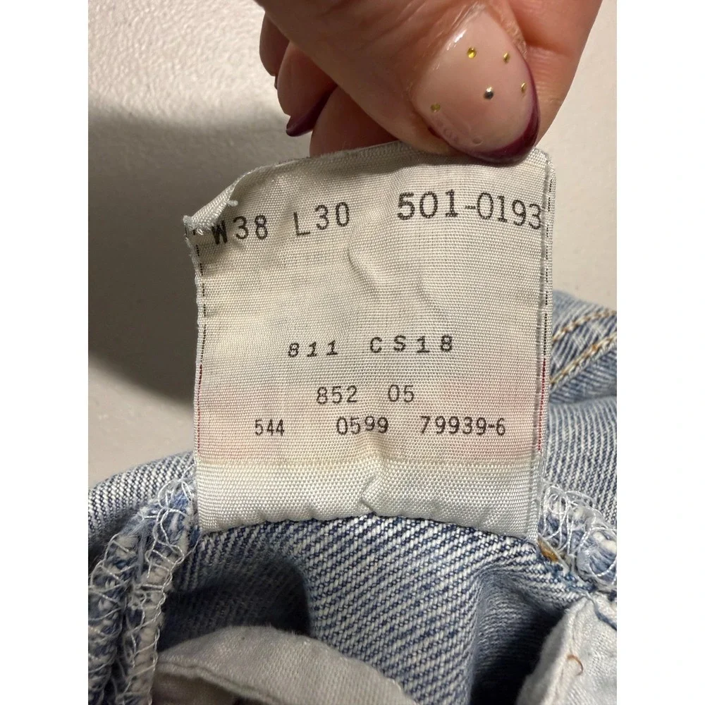 Vintage Levis 501 Jeans Mens 38x30 Blue Denim Button Fly Made In The USA 90s